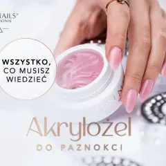 Różowy akrylożel do paznokci SPN Nails. Dłoń z idealnym manicure prezentuje produkt, który zapewnia trwałość i piękny wygląd.