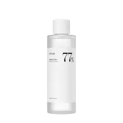 Biała butelka toniku Anua Heartleaf 77% Soothing Toner.