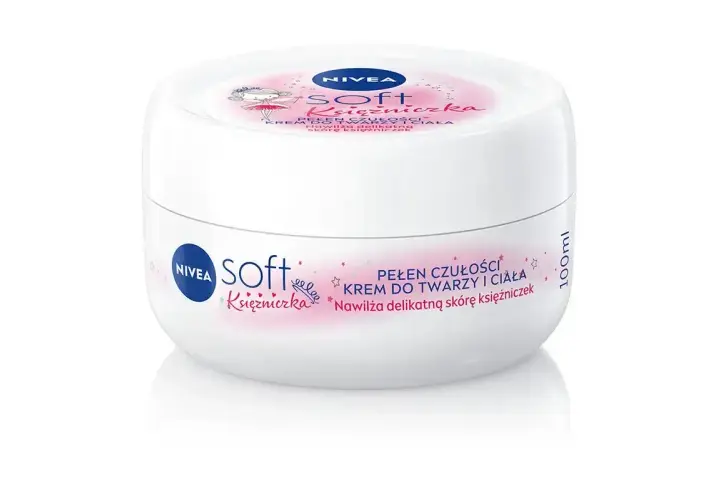 Nivea Soft Księżniczka – czy krem Nivea ma dobry skład? Ten krem do twarzy i ciała nawilża delikatną skórę, nadając jej miękkość.