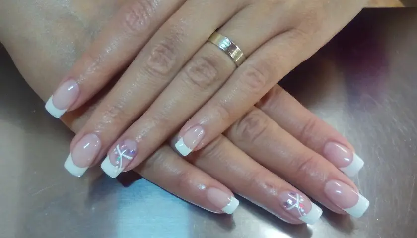 Manicure żelowy krok po kroku: Twój przewodnik domowy