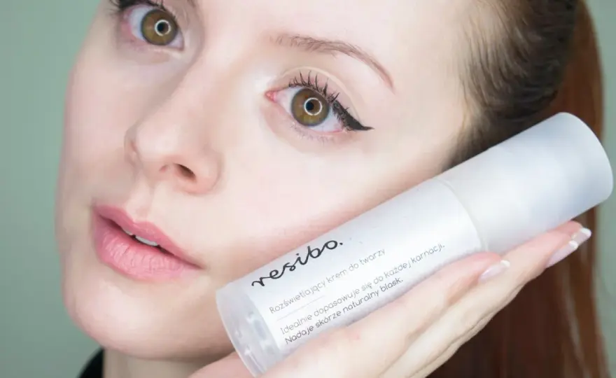 Resibo Glow Player vs Heyday: Który krem rozświetlający wybrać?